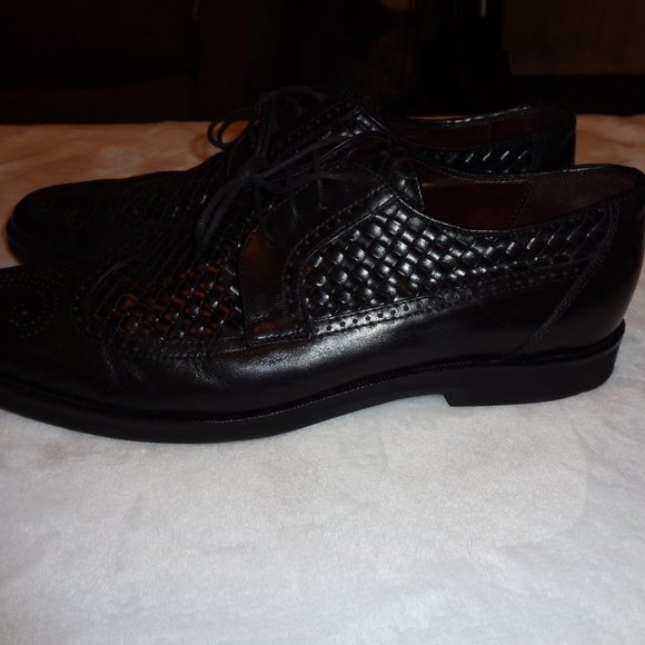 E.T. Wright Men\'s Size 10.5 Narrow Black Shoes main image 3